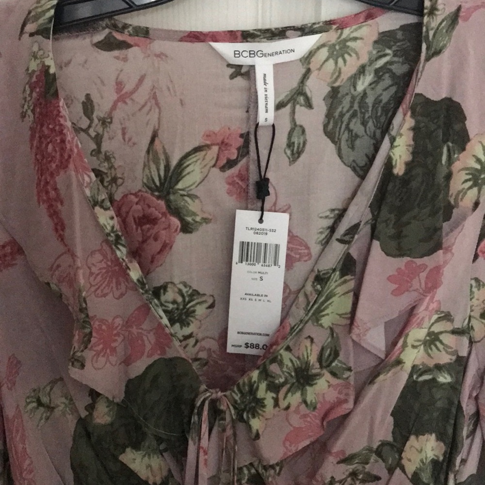 BCBG Ruffle Tie Top - Picture 4 of 6